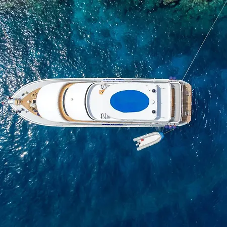New Sambo Liveaboard Hotel